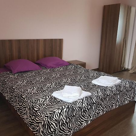 Guest House Khergiani Mestia Exterior photo